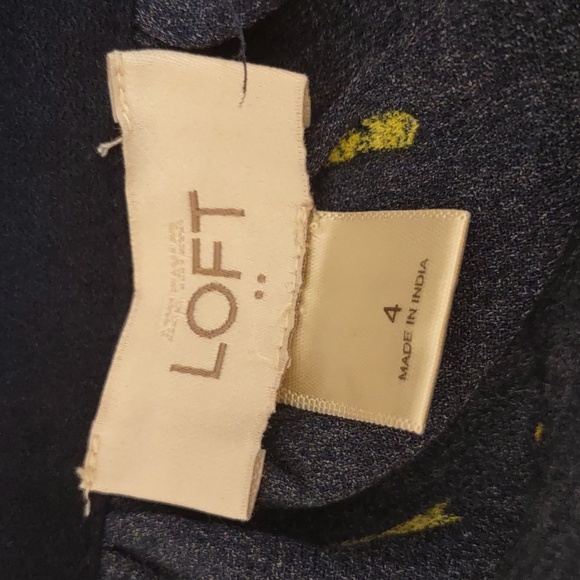 SLIGHTLY USED LOFT BLUE SKIRT WITH YELLOW AND LIGHT BLUE PATTERN SIZE 4 - Picture 5 of 9